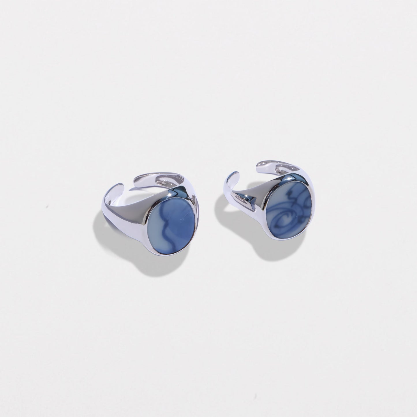 Antique Porcelain Ring 03
